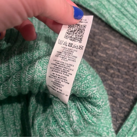 ASOS Design Petite Green Knotted Cutout Floral Long Sleeve Sweater - Picture 8 of 9